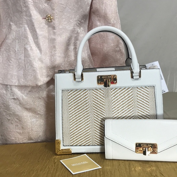 Michael Kors Kinsley Accordion Satchel - Picture 7 of 8